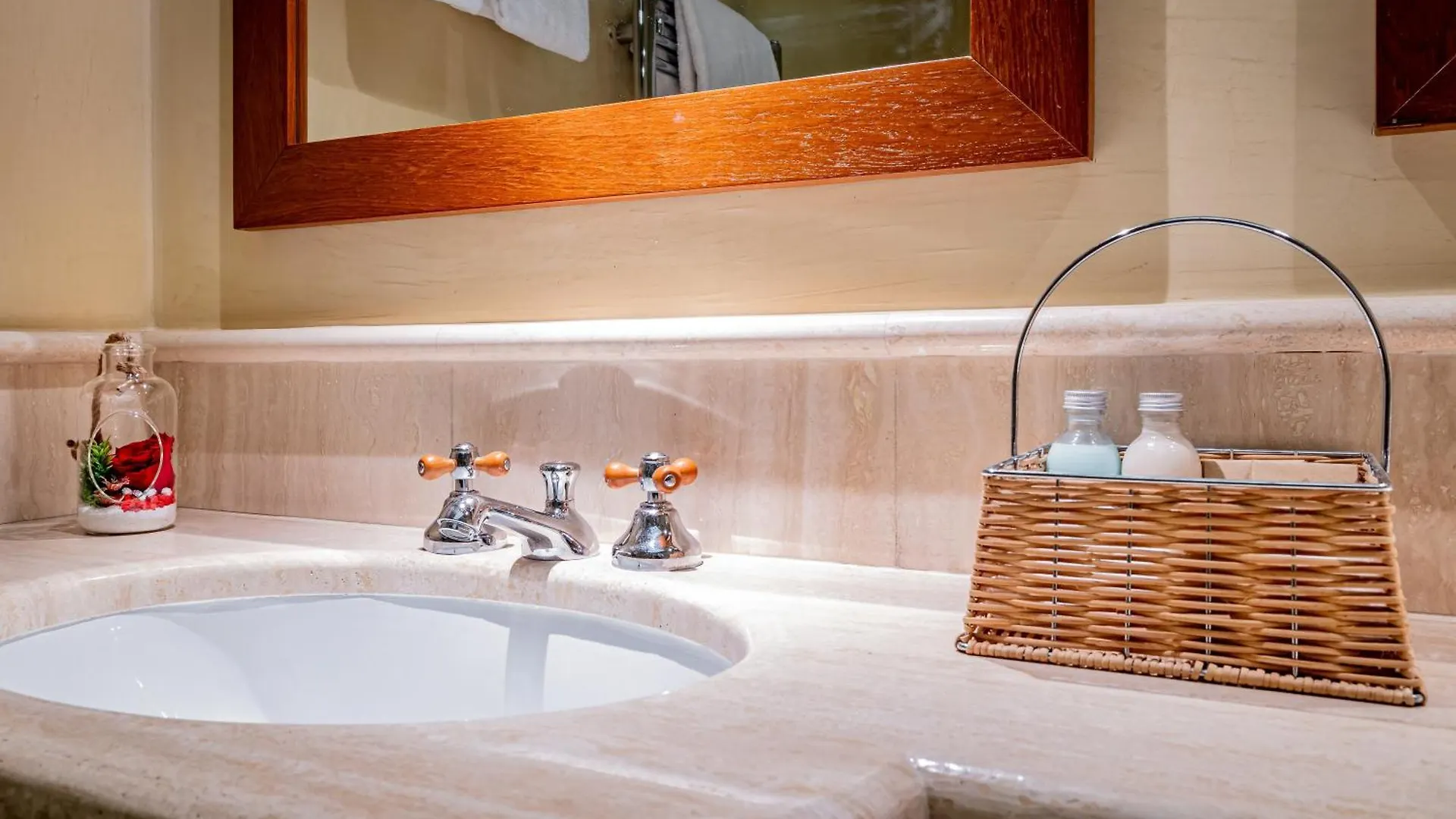Yd Penthouse Breathtaking Views Over Ponte Vecchio Florence 0*,  Italy