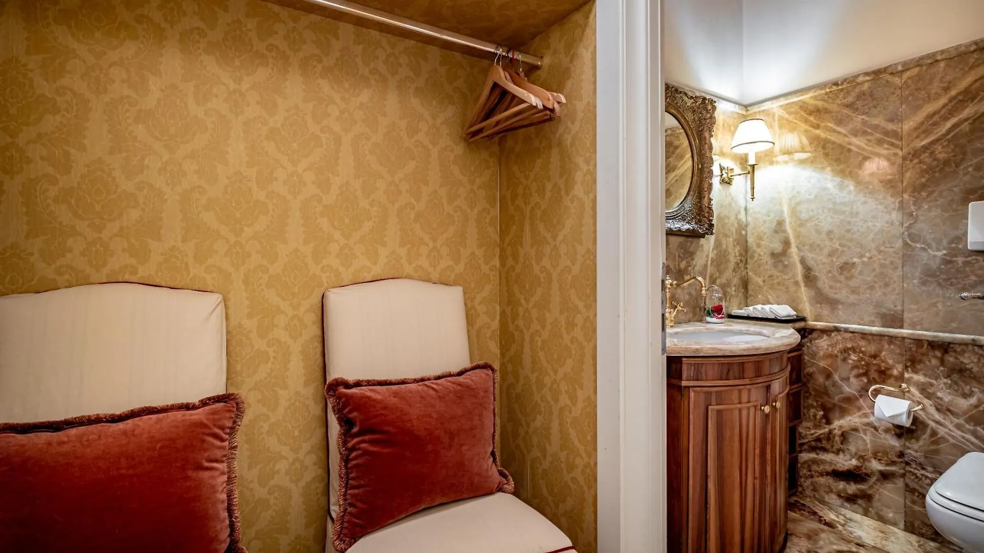 Yd Penthouse Breathtaking Views Over Ponte Vecchio Florence 0*,