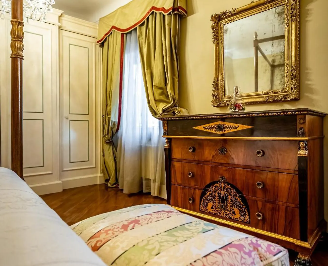 Apartment Yd Penthouse Breathtaking Views Over Ponte Vecchio Florence Italy