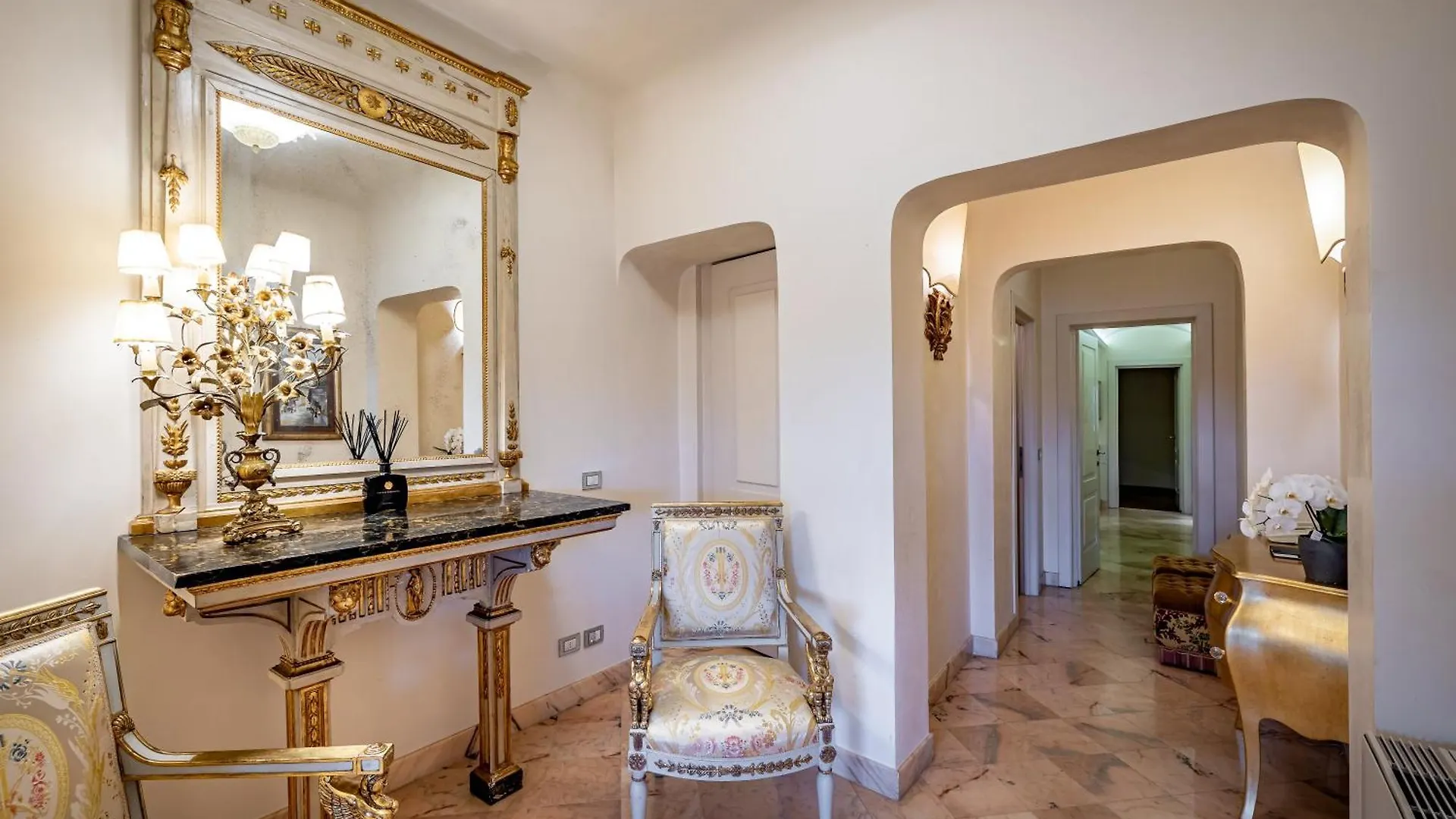 Yd Penthouse Breathtaking Views Over Ponte Vecchio Florence 0*,  Italy