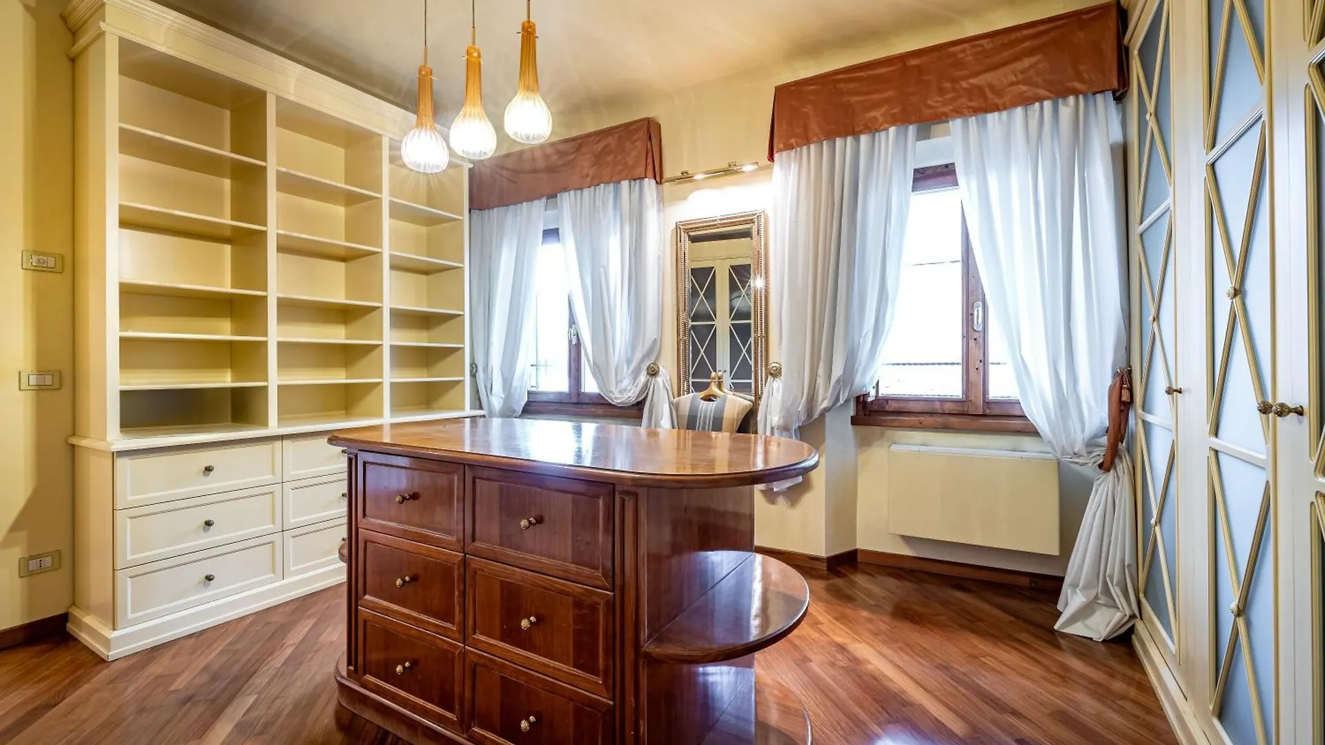 Apartment Yd Penthouse Breathtaking Views Over Ponte Vecchio Florence